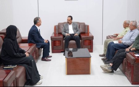 وزير الأشغال يبحث مع السفير الليبي سبل تعزيز التعاون المشترك. 