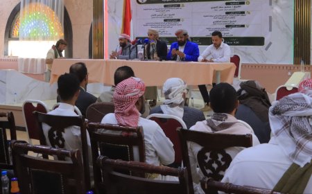 ندوة بمأرب تناقش حماية الطفولة وتعزيز الوعي في مواجهة مخاطر المراكز الصيفية الحوثية