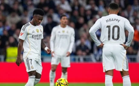 مشادات كلامية و تبادل صفعات و وأجواء تدعو إلى الانفجار في غرف تبديل الملابس ...  ريال مدريد على صفيح ساخن قبل الكلاسيكو