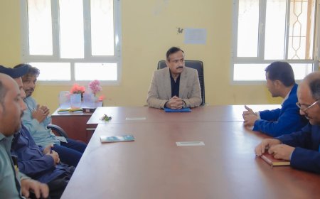 المحافظ بن الوزير يتفقد العملية التعليمية والامتحانات الجارية في معهد أمين ناشر الصحي بشبوة
