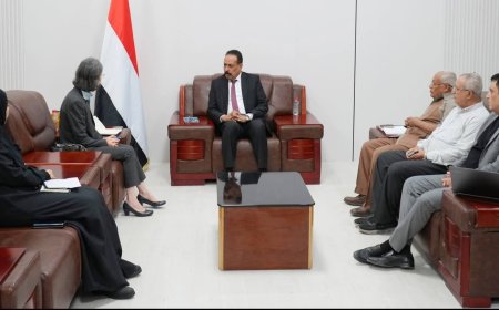 وزير الأشغال يبحث مع السفيرة الفرنسية سبل تعزيز التعاون في قطاع الطرق والبنية التحتية