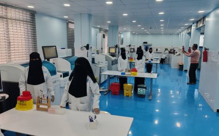 برؤية (الباخشي) ودعم (بحيبح).. كيف تحول المختبر المركزي بعدن إلى قلعة للطب التشخيصي