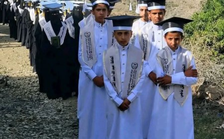 تعز.. مديرية سامع تحتفي بتخرج 73 حافظاً وحافظة للقرآن الكريم