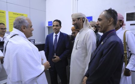 تدشين تفويج حجاج بيت الله الحرام من مطار الغيضة الدولي إلى مطار جدة