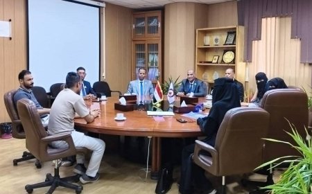 رئيس جامعة سيئون يلتقي مبتعثي الجامعة بجامعة المنصورة بمصر ويؤكد حرص الجامعة على دعمهم أكاديمياً ومعنوياً