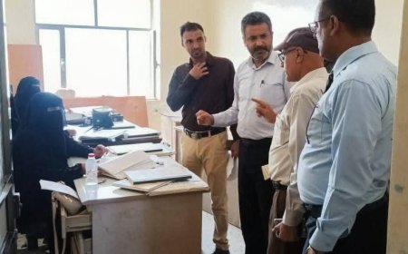 رئيس محكمة استئناف أرخبيل سقطرى يتفقد سير العمل في محكمة حديبو الابتدائية