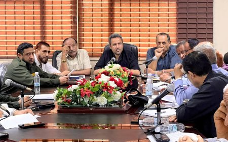 لحج.. تنفيذي المحافظة يعقد اجتماعه الدوري برئاسة المحافظ "الحالمي" ويناقش تقارير التخطيط الدولي والاستعداد لموسم السيول