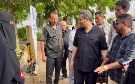 ريشة "لحج الخضيرة" ترسم هويتها.. المحافظ الحالمي يسدل الستار على تظاهرة "ألوان وأنغام" التشكيلية...
