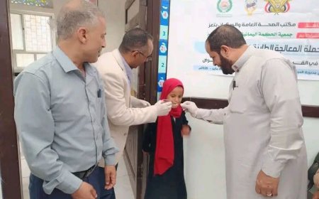 تدشين حملة المعالجة الشاملة للبلهارسيا والديدان الشائعة بمديرية المواسط بتعز