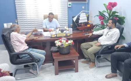 مناقشة سبل تحسين الخدمات الطبية في مستشفى خليج عدن