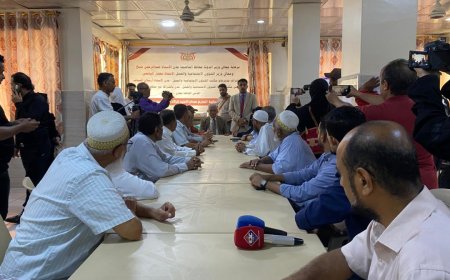 مكتب الشؤون الاجتماعية والعمل بعدن يدشن مبادرة “جبر خاطر” الإنسانية لتوزيع هدايا العيد لنزلاء دار المسنين