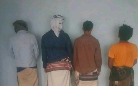 في إنجاز أمني جديد.. أمن خنفر يضبط أربعة متهمين بقضايا تقطع وابتزاز بطريق الحرور