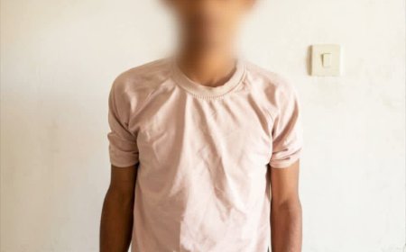 قوات طوق العاصمة عدن تضبط مطلوبا أمنيا في نقطة العلم وتحيله إلى قيادة الأمن الوطني