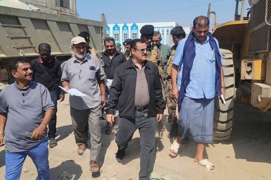 برعاية وزير الدولة & محافظ العاصمة عدن & عبدالرحمن شيخ..مدير عام المنصورة يدشن مشروع استكمال بناء مكاتب السلطة المحلية بالمديرية
