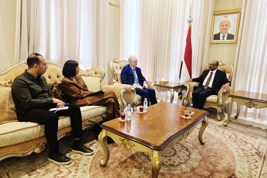 وزير النفط والمعادن يبحث مع السفير الألماني آفاق الاستثمار في قطاعي النفط والغاز
