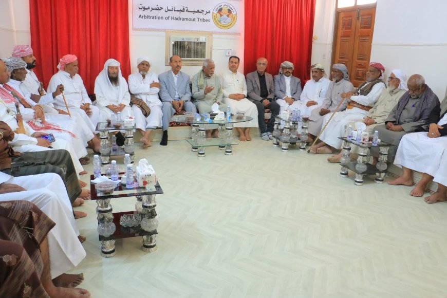 الوكيل بارباع يبحث مع مرجعية قبائل حضرموت الأوضاع الخدمية والاستقرار