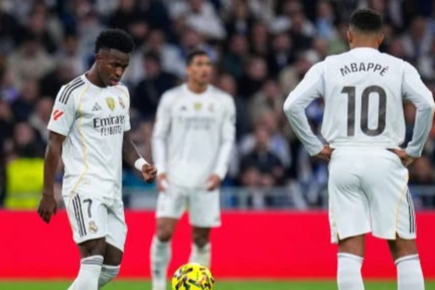 مشادات كلامية و تبادل صفعات و وأجواء تدعو إلى الانفجار في غرف تبديل الملابس ... ريال مدريد على صفيح ساخن قبل الكلاسيكو