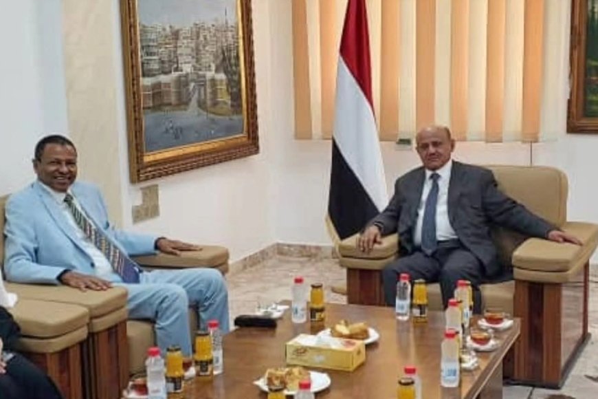 محافظ البنك المركزي اليمني يلتقي الممثل والمدير القطري لبرنامج الغذاء العالمي في عدن
