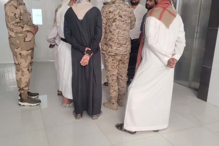 بتوجيهات قائد_الفرقة_الأولى_طوارئ.. زيارة تفقدية لمصابي الحادث المروري في مستشفيات سيئون