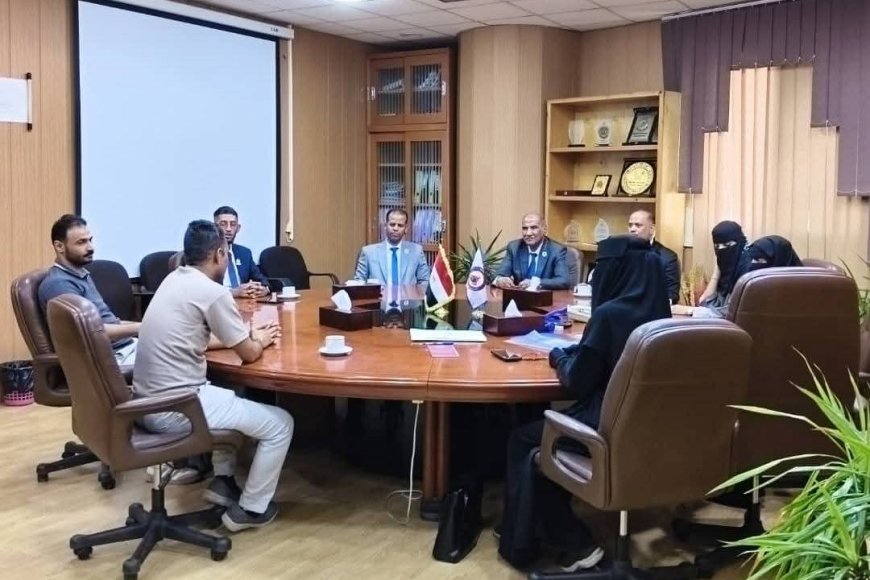 رئيس جامعة سيئون يلتقي مبتعثي الجامعة بجامعة المنصورة بمصر ويؤكد حرص الجامعة على دعمهم أكاديمياً ومعنوياً