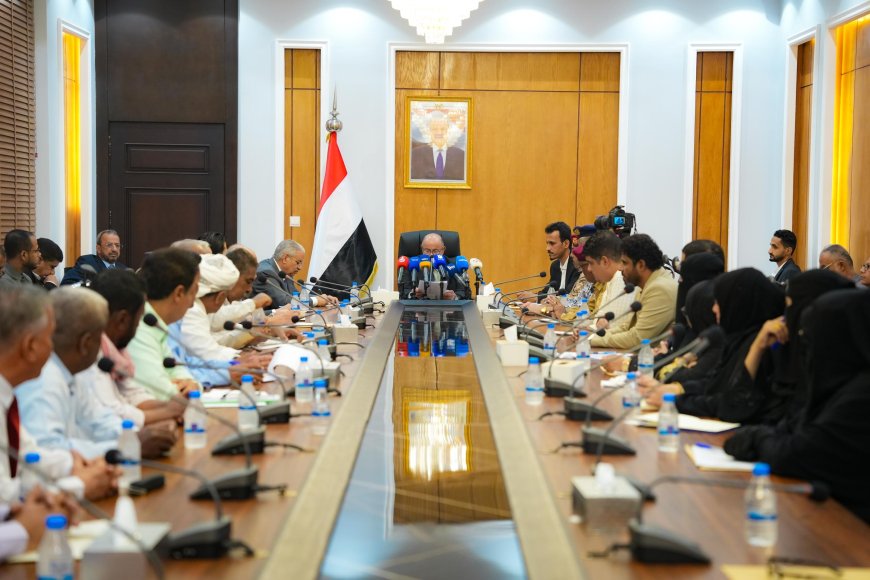 المكتب التنفيذي بحضرموت يعقد اجتماعه الدوري ويعلن عددًا من الإجراءات الإسعافية لملف الكهرباء 
