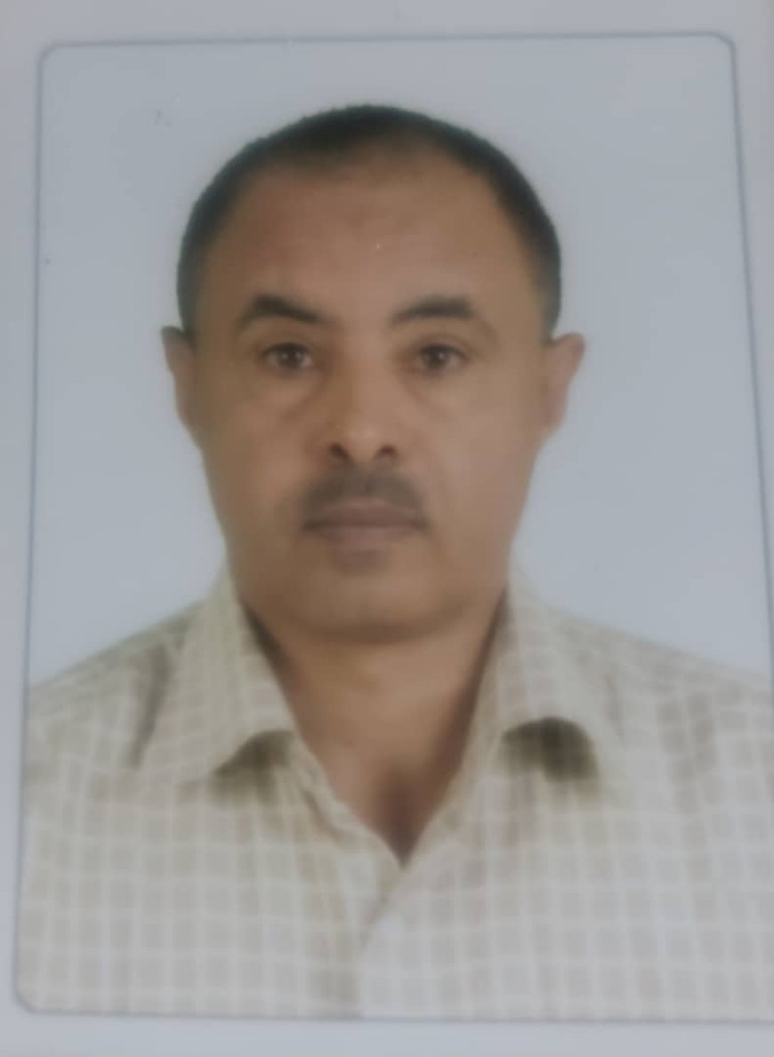 نداء استغاثة: الصحفي المقطري يصارع السرطان وحيدًا