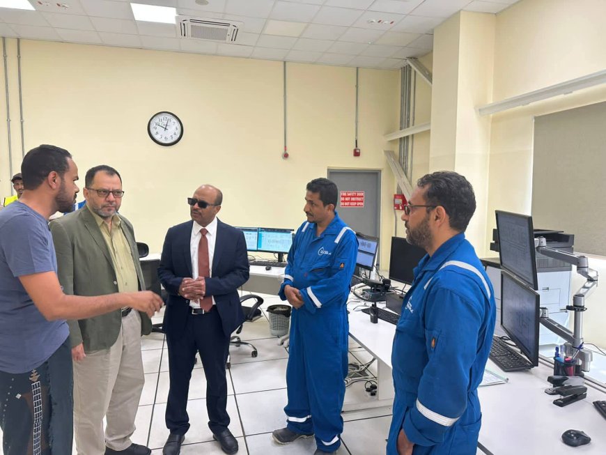 وزيرا الكهرباء والنفط يطلعان على جاهزية محطة بترومسيلة للعودة إلى الخدمة