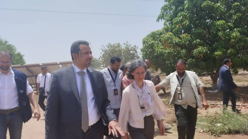 محافظ لحج و السفيرة الفرنسية يتفقدان القطاع الزراعي بمنطقة الحسيني ويطلعان على احتياجات المزارعين