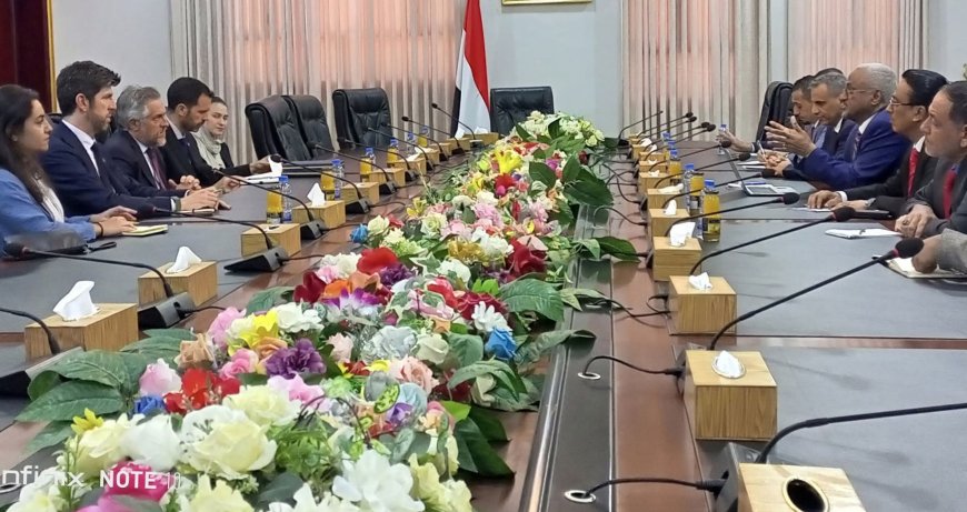 وزارة الإدارة المحلية تبحث مع بعثة الاتحاد الأوروبي سبل دعم وتمكين السلطات المحلية في اليمن