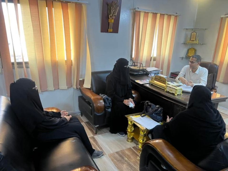مدير عام الشؤون الاجتماعية بالمكلا يطلع على أنشطة وبرامج جمعية طب الأسرة وجهودها المجتمعية