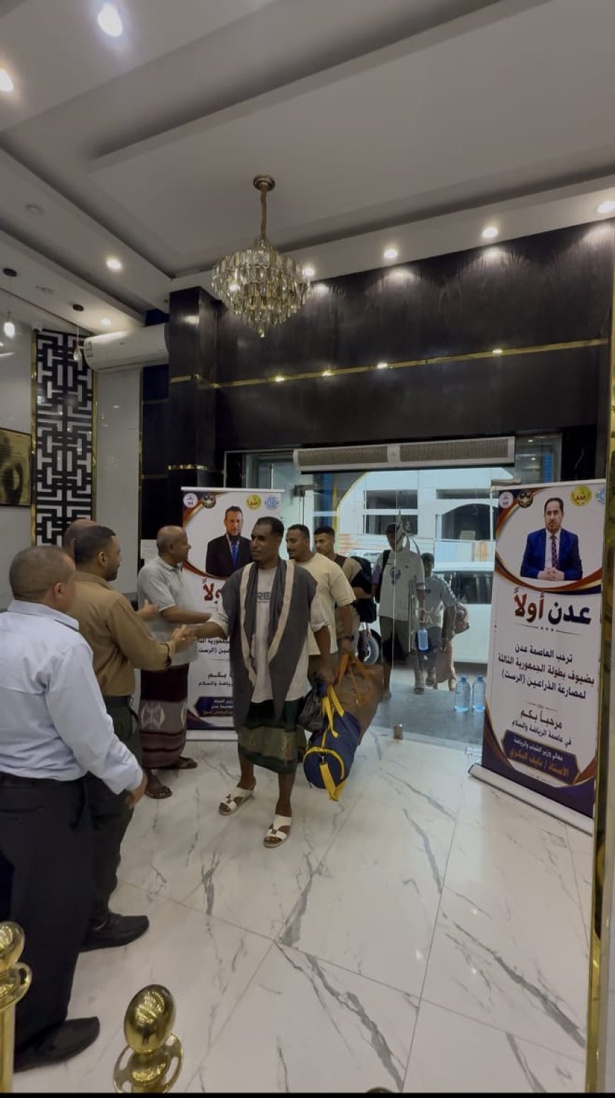 المحافظ يوجه ومكتب السياحة ينفذ.. تسهيلات متكاملة لاستقبال وفود بطولة مصارعة الذراعين في عدن