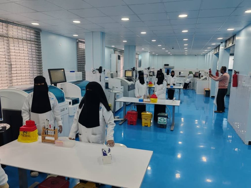 برؤية (الباخشي) ودعم (بحيبح).. كيف تحول المختبر المركزي بعدن إلى قلعة للطب التشخيصي