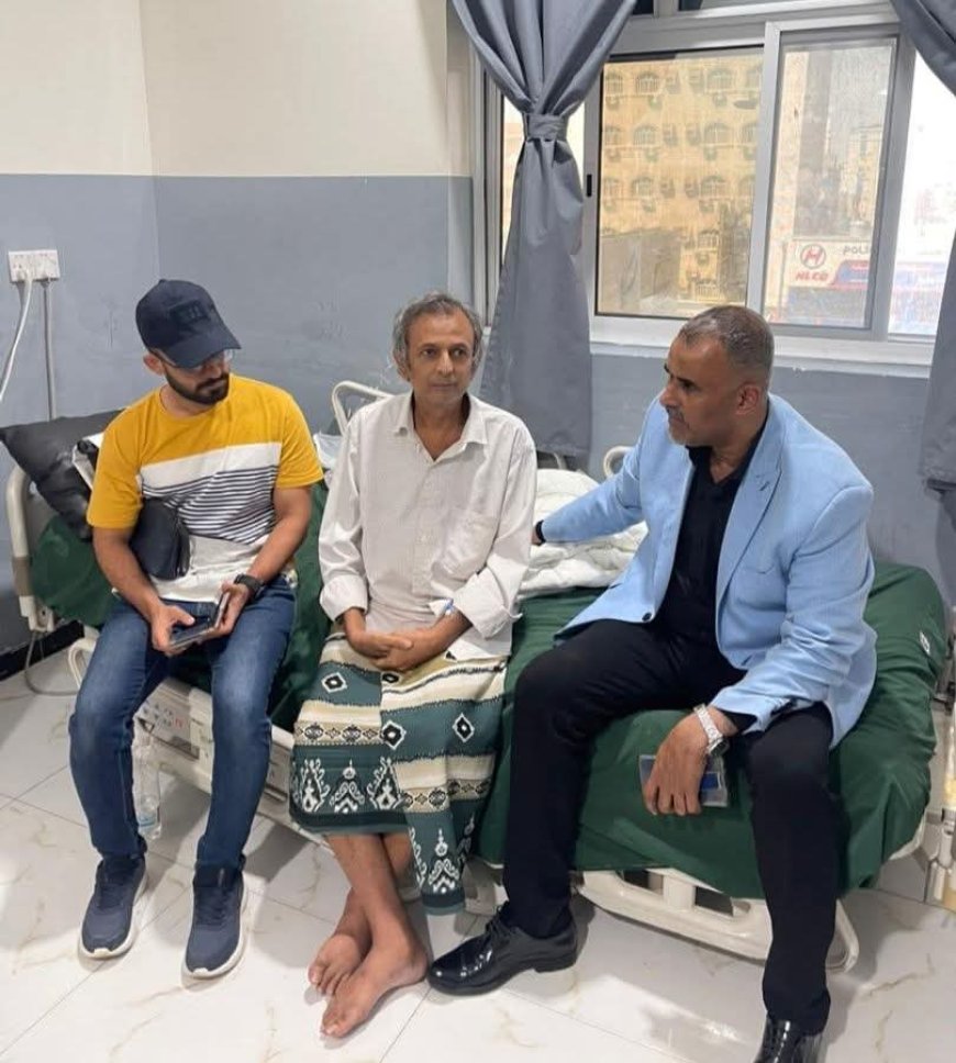 مبجر وبن جرادي يطمئنان على الحالة الصحية للصحفي والباحث نجمي عبدالمجيد