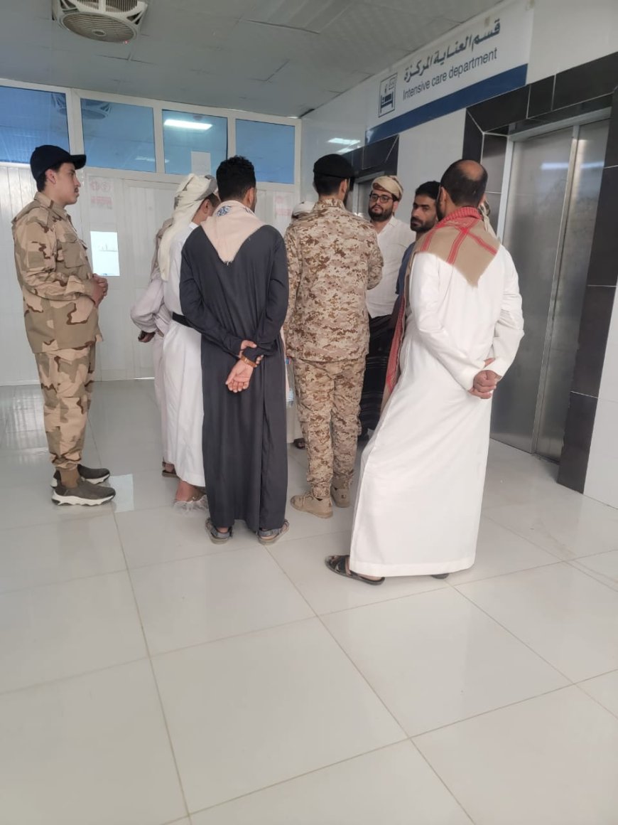 بتوجيهات قائد_الفرقة_الأولى_طوارئ.. زيارة تفقدية لمصابي الحادث المروري في مستشفيات سيئون