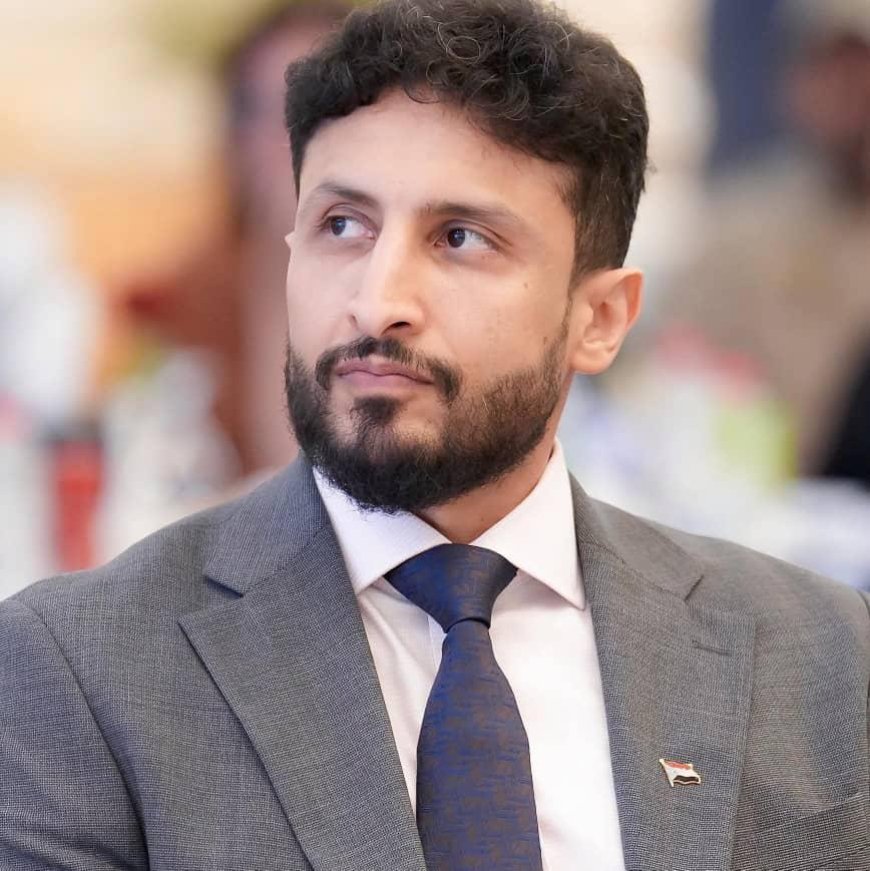 رئيس منظمة ياك الأمريكية الخضر السليماني يستعرض رؤية “المسار الثالث” في لقاء موسع  وسط حضور سياسي واجتماعي وإعلامي