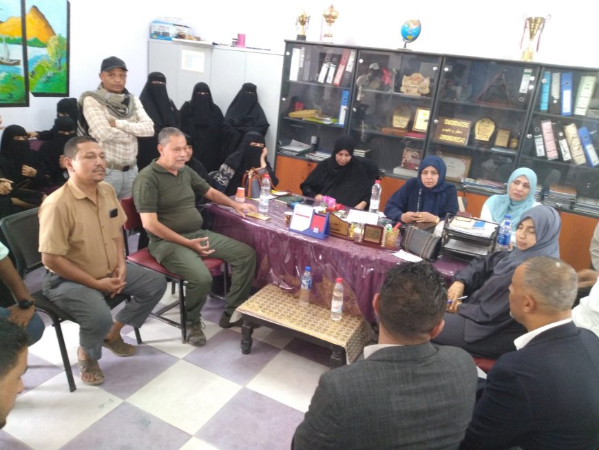 القطاع التربوي بالعاصمة المؤقتة عدن يدين ويستنكر حادثة الاعتداء على المعلمات بمدرسة العبادي بعدن