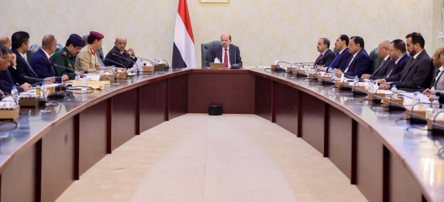 مجلس الوزراء يعتمد بدل غلاء معيشة بنسبة 20 بالمئة ويقر صرف العلاوات والتسويات المتوقفة ويشكل اللجنة العليا للمناقصات