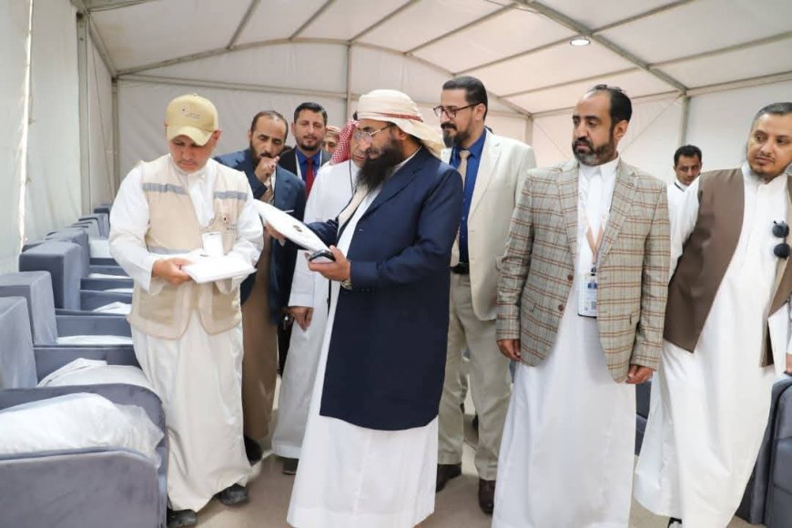 في إطار المتابعات الميدانية المستمرة ..وزير الأوقاف والإرشاد يتفقد مخيمات حجاج بلادنا بالمشاعر المقدسة 