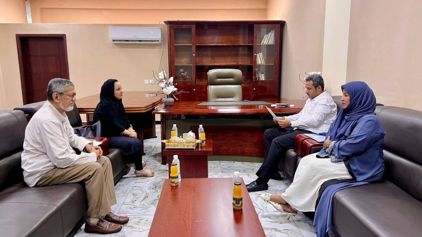 محافظ لحج "الحالمي" يلتقي المدير الإقليمي لمركز "سيفيك" دنيا المأمون لبحث تعزيز العلاقة بين الأمن والمواطن بالمحافظة ... 