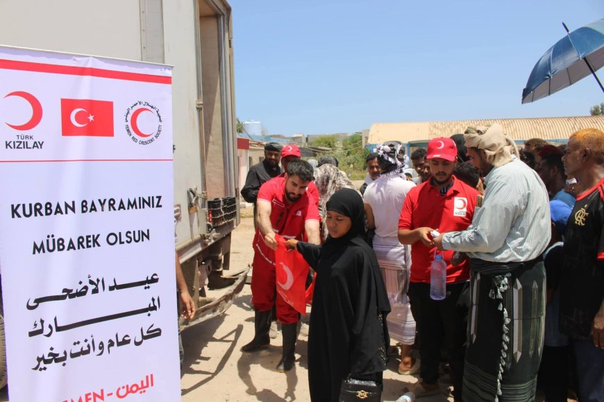 دائرة الخدمات الطبية العسكرية تنفذ مبادرة توزيع أضاحي العيد على موظفي مستشفى عبود العسكري