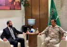 محافظ أبين يلتقي الفريق الركن فهد بن حمد السلمان لبحث دعم المحافظة أمنيًا وعسكريًا وتنمويًا