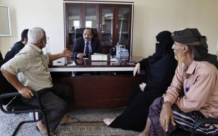 بتوجيهات المحافظ الحالمي ، وكيل أول محافظة لحج يراقب الانضباط الوظيفي عقب إجازة عيد الأضحى... 