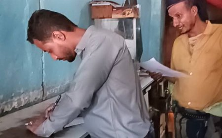 الصناعة والتجارة بتعز تضبط 4 مخالفات لعدم الالتزام ببيع الروتي والرغيف بالميزان في أول يوم دوام بعد إجازة العيد