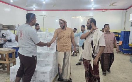 المهندس باوزير  يتفقد جاهزية الأقسام ويهنئ العاملين بمناسبة عيد الأضحى المبارك ويؤكد جاهزية استئناف العمل