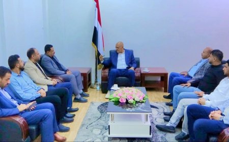 محافظ تعز يناقش مع لجنة وزارية آلية تسليم وتشغيل الميازين المحورية 