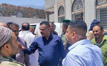 حملة رقابية بالمظفر تضبط مواد منتهية الصلاحية.. والوكيل جامل يتوعد المخالفين بإجراءات صارمة