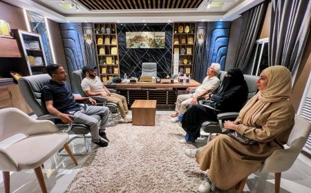 كتبي وبن جرادي يبحثان سبل تعزيز النشاط السياحي في مديرية صيرة