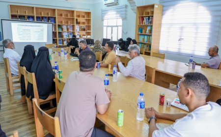 كلية الصيدلة بجامعة عدن تنظم ورشة لتعزيز ثقافة الجودة لدى الكوادر الإدارية والخدمية