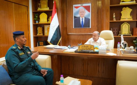 الخنبشي يشيد بجهود مكافحة المخدرات بساحل حضرموت ويؤكد دعم تعزيز قدرات الإدارة