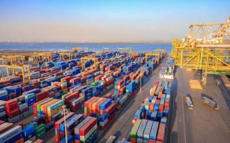أحداث بحرية غامضة في خليج عدن تؤثر على حركة التجارة والأسعار